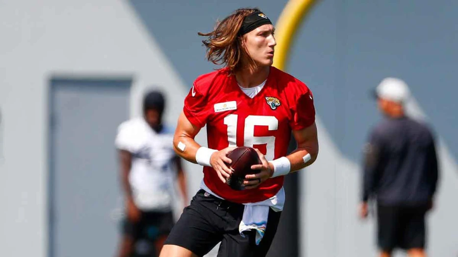 Jaguars’ new wide receiver turns heads at OTAs with standout debut
