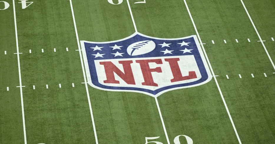 NFL owners keep tush push, playoff seeding following meeting; Onside kick changed