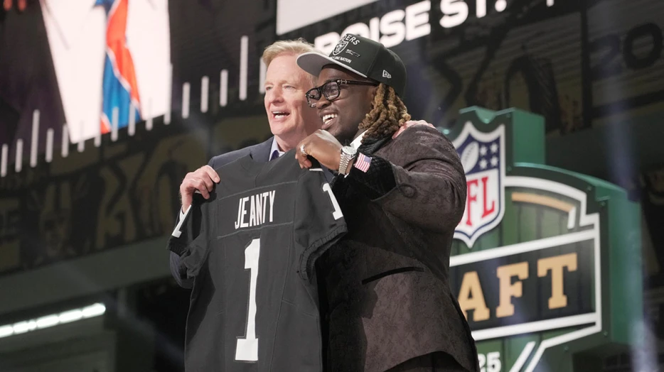 Raiders’ Ashton Jeanty reveals Chip Kelly’s demand to fix ‘Michael Myers’ stance