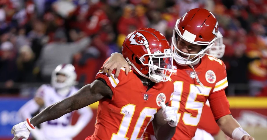 Arrowheadlines: Could Tyreek Hill and Patrick Mahomes reunite for Olympic football?