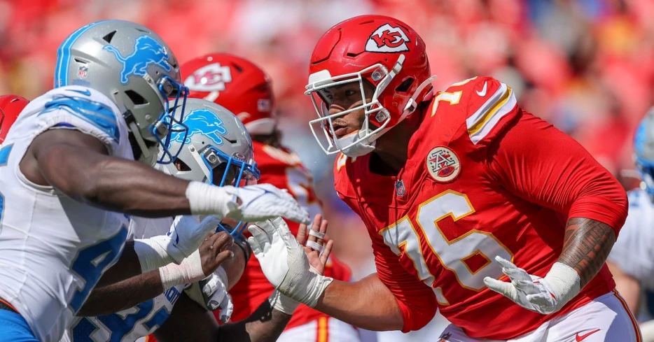 Bill Barnwell isn’t sold on the Chiefs’ changes to the offensive line