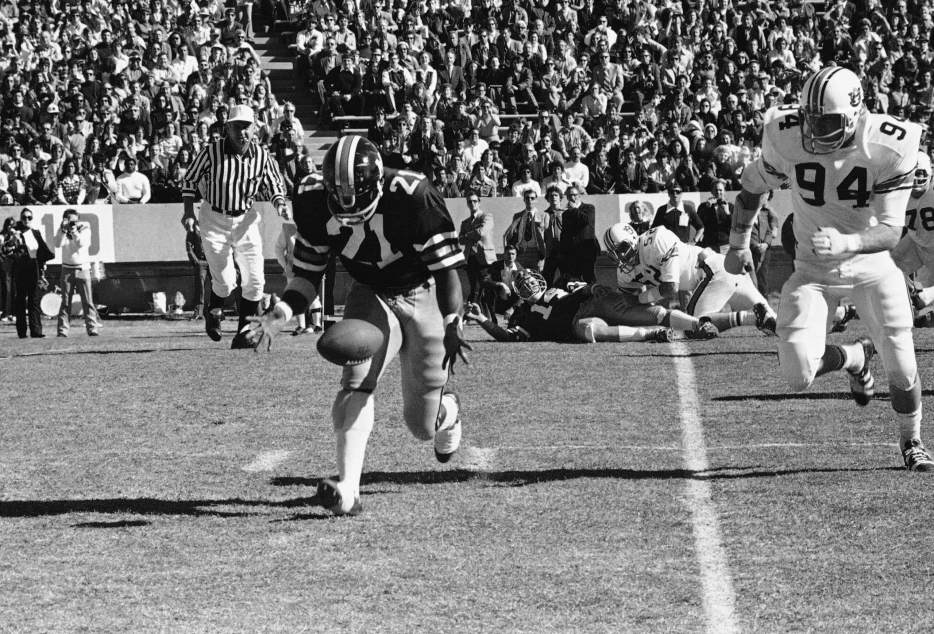 Former Steelers RB, Mentor to Mike Tomlin, Dies at 73