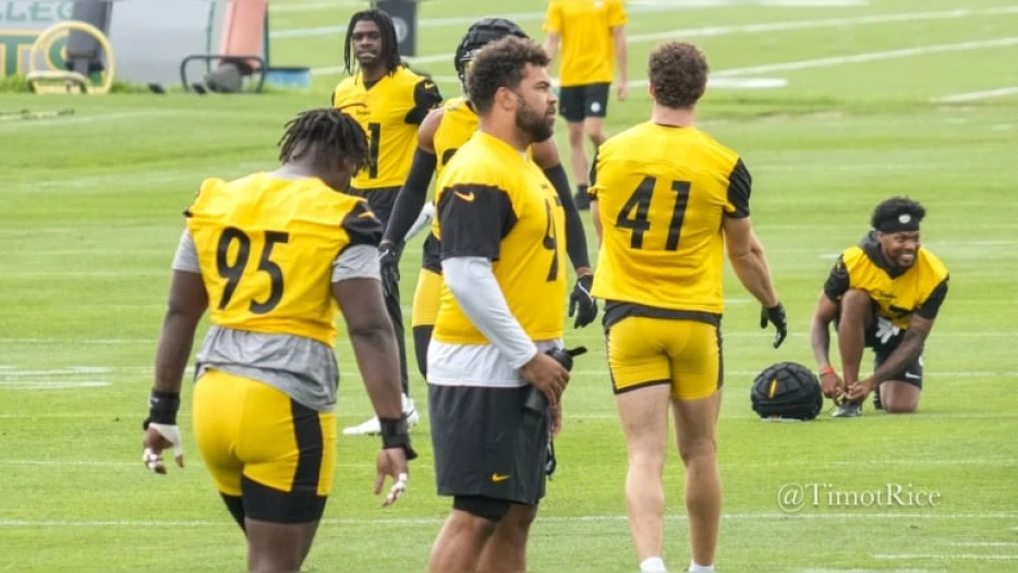 Having Cam Heyward Is ‘Cheat Code’ For Young Players, Keeanu Benton Says