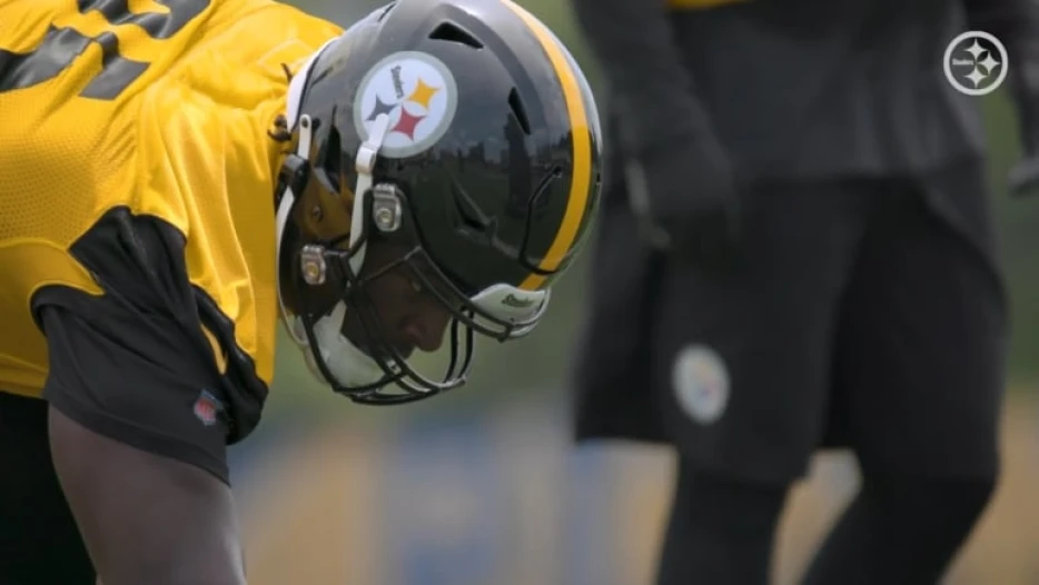 Keeanu Benton Shares Funny Story Of His Unexpected First Start