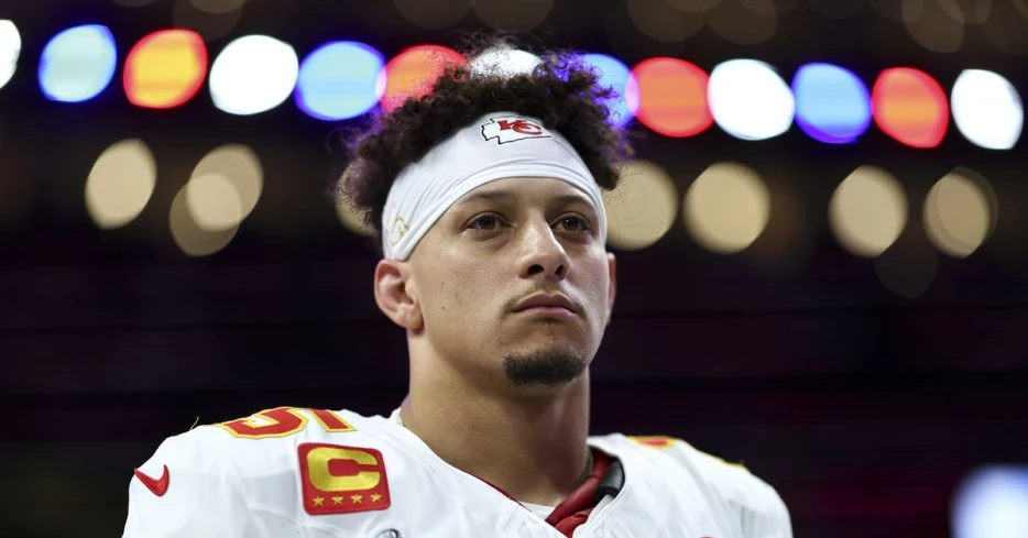 Predicting overs and unders for the 2025 Chiefs’ offense