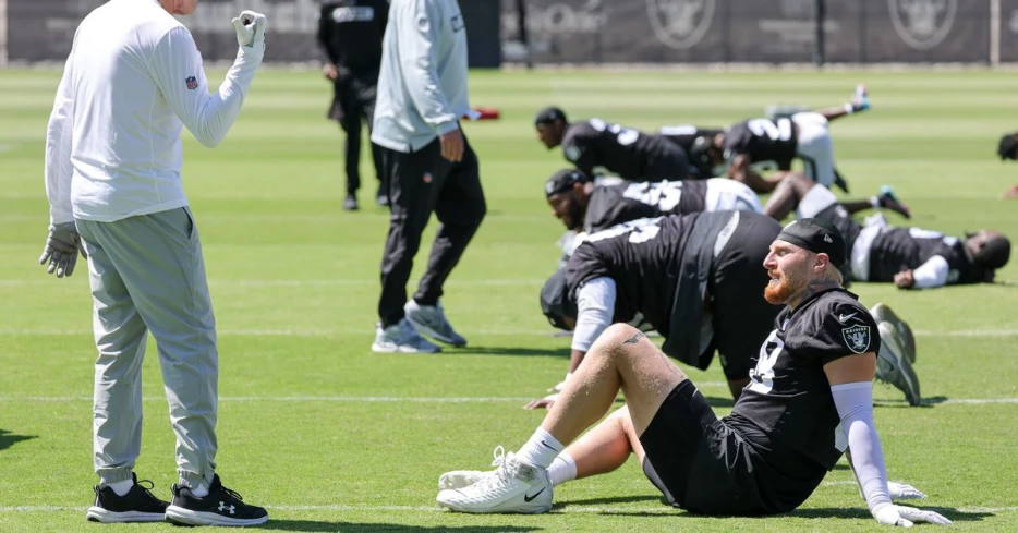Silver Minings: Maxx Crosby says Pete Carroll makes practice ‘fun’ and ‘enjoyable’