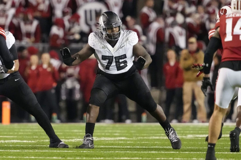 Commanders Sign First-Round OT Josh Conerly Jr.