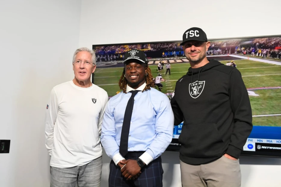 Drama shrouds Ashton Jeanty’s forced stance change at Las Vegas Raiders’ OTAs