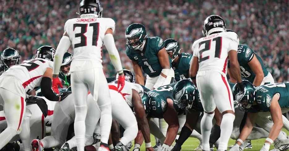 Eagles’ tush push play will not be banned; Falcons among teams who voted for the ban