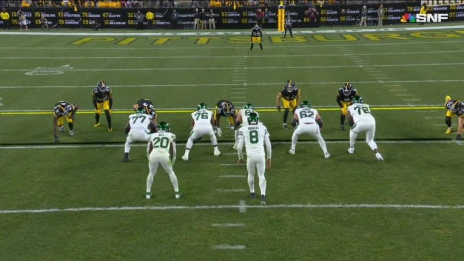 Former NFL CB Thinks Steelers Should ‘Move On’ From Aaron Rodgers If He Doesn’t Sign By Minicamp