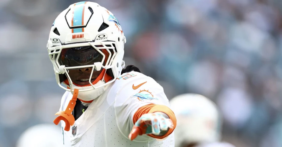 FOWLER: “Multiple Teams” engaged in trade talks with Dolphins for CB Jalen Ramsey