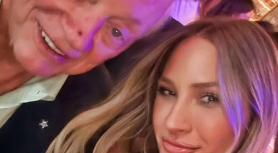 PHOTOS: Dallas Cowboys Owner Jerry Jones Spotted With Jaw-Dropping Blonde Woman At Texas Bar