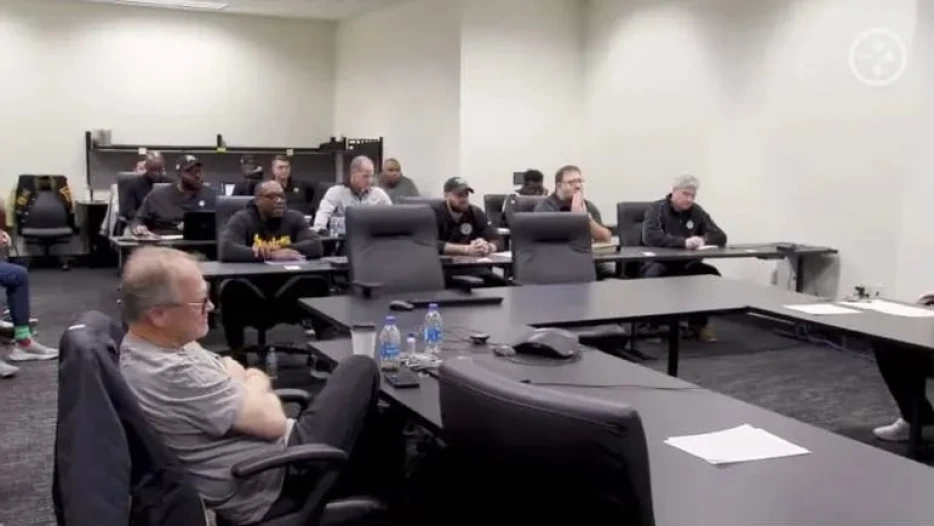 Steelers Wisely Using 2025 Offseason To Prepare For 2026 Draft 