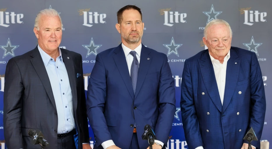 Dallas Cowboys Reportedly Pursuing Blockbuster Trade For 7-Time Pro Bowl Superstar