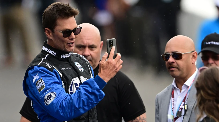 Raiders rumors: Tom Brady interested in another football team