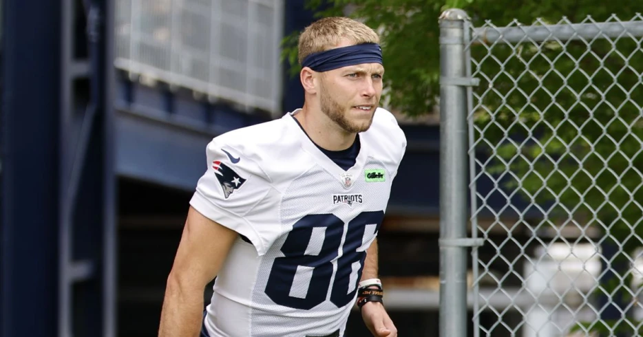 Sunday Patriots Notes: Young wide receivers making their presence felt early in offseason