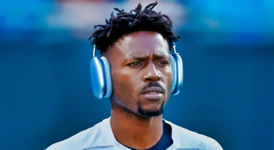 Everyone Is Praying For Antonio Brown