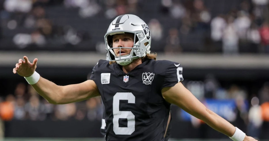 News: Cole becomes highest-paid punter with contract extension