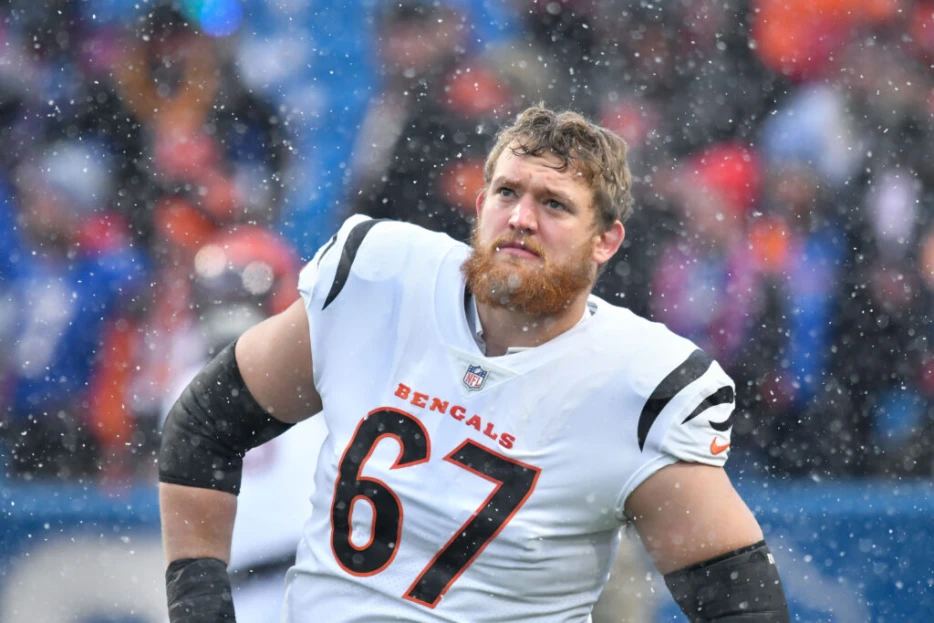 Bengals, Cordell Volson Agree To Revised Contract