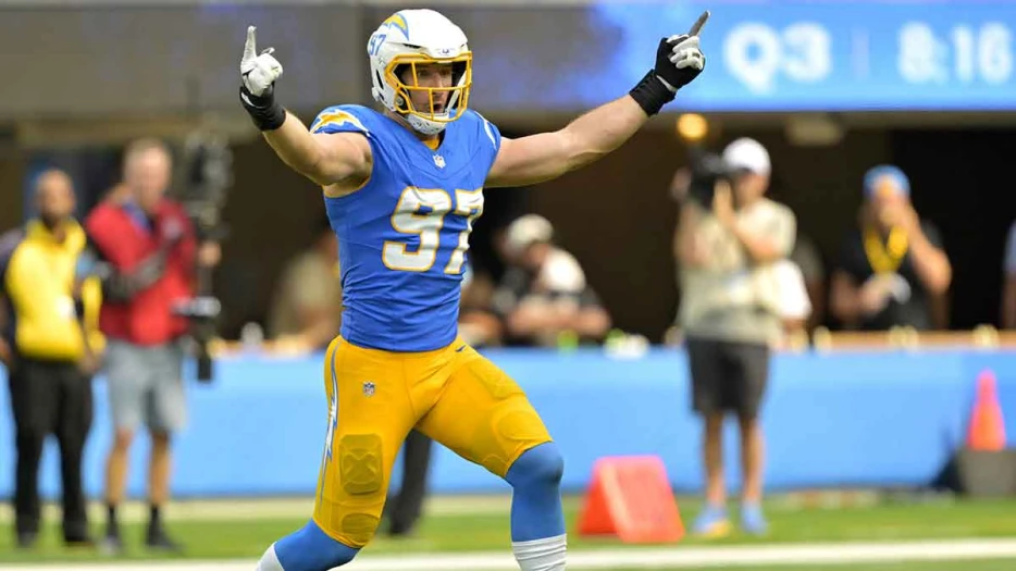 Joey Bosa injury delivers early blow to Bills