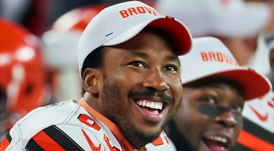 PHOTOS: Browns Superstar Myles Garrett Spotted Getting Cozy With Female Olympic Gold Medalist At Award Show