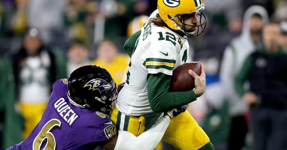 Steelers LB Patrick Queen shares thoughts on unsigned QB Aaron Rodgers