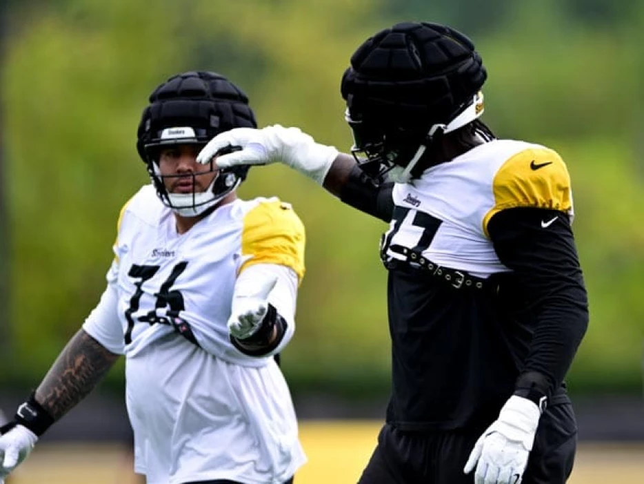 Broderick Jones Excited to Be Back at Left Tackle