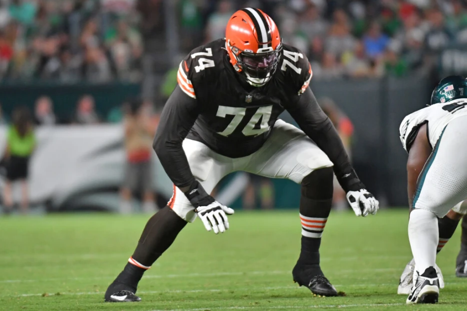 Dawand Jones On Track To Be Browns’ LT