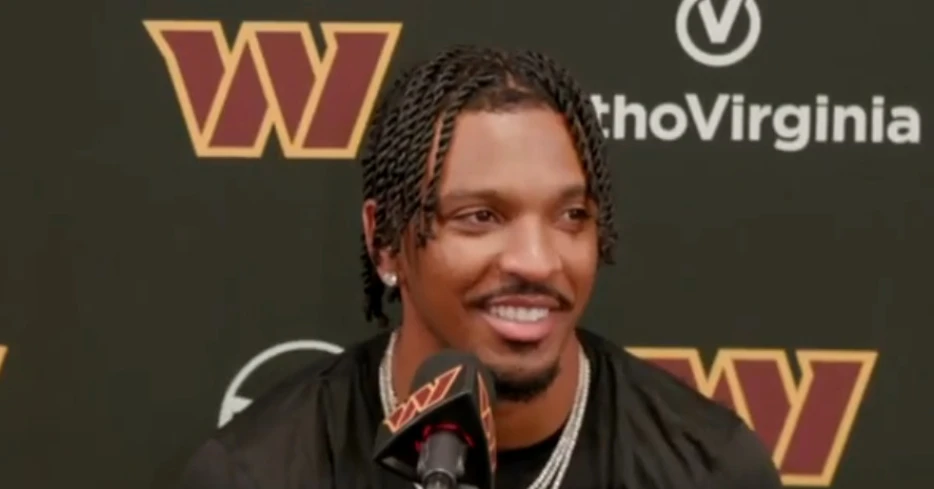 Jayden Daniels talks about “bulking up”, new offensive linemen, and still proving himself after rookie success