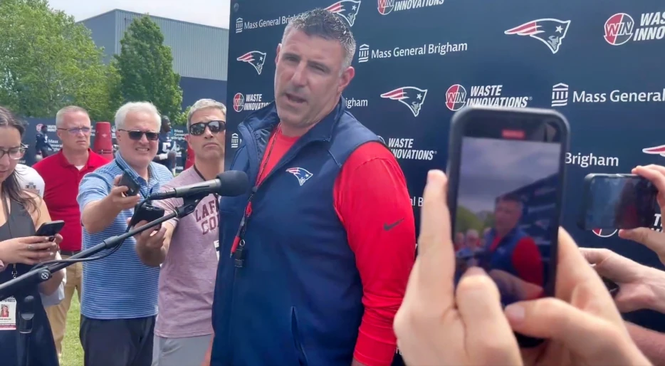 Mike Vrabel Breaks His Silence On Suspicious Viral Video Of Stefon Diggs While His Teammates Are At OTAs, And He’s Clearly Not Happy About It