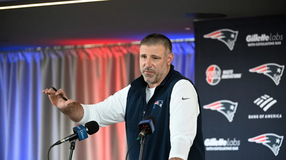 Drake Maye: Mike Vrabel is so comfortable being a coach