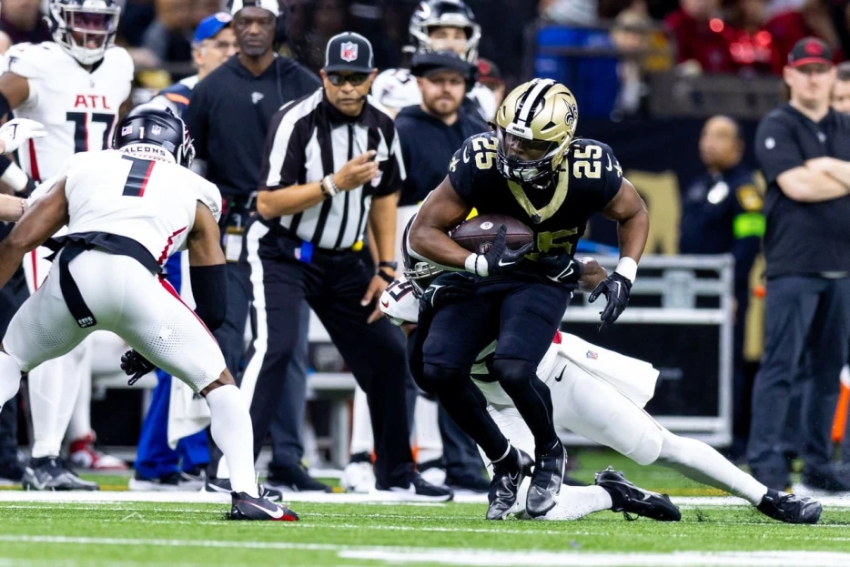 NFC Notes: Kendre Miller, Desmond Watson, Buccaneers, Panthers, Saints