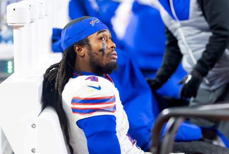 NFL insider addresses James Cook contract situation, odds of sitting out games for Buffalo Bills