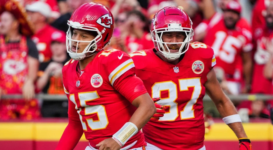 Patrick Mahomes Has Fans Talking After His Eye-Opening Travis Kelce Retirement Comments