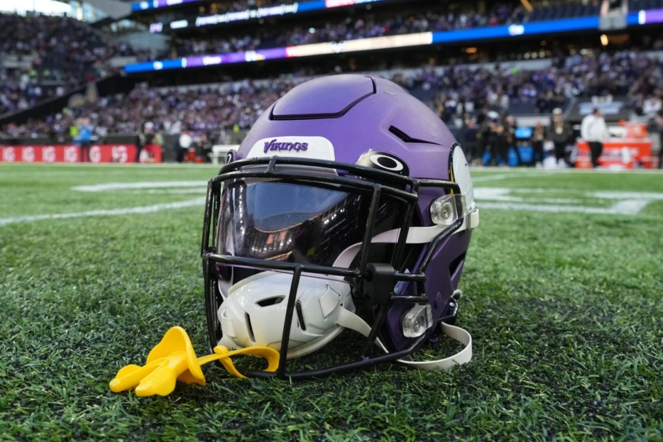Vikings Promoting Ryan Grigson &amp; Demitrius Washington To Asst. GM
