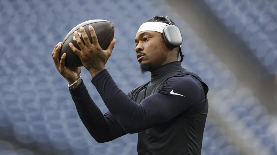 Patriots’ Stefon Diggs Makes Instagram Post After Eventful Week
