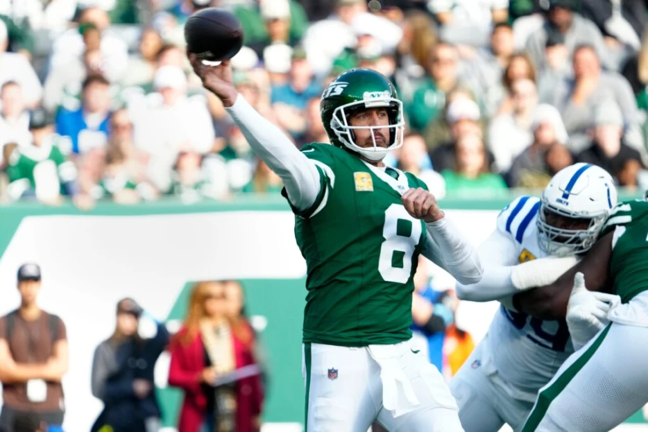 Aaron Rodgers Yet To Offer Steelers Assurances Of 2025 Deal?