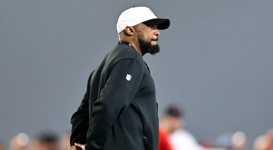 Insider: Most Steelers Disagreed with Mike Tomlin Playing Russell Wilson over Justin Fields