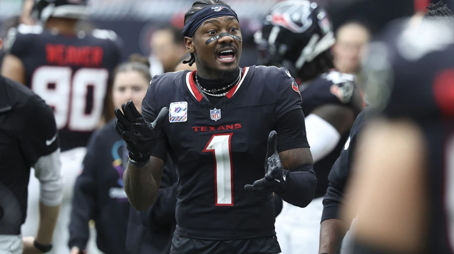 Patriots rumors: Mike Florio examines ‘complicated’ Stefon Diggs cut scenario