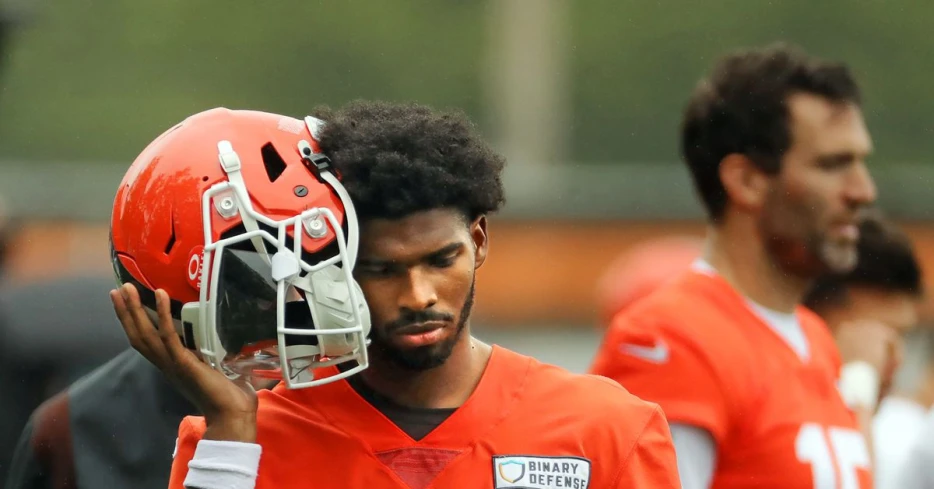 Sunday Dawg Chow (6/1): Salary loopholes, QB chatter, roster rankings, and more!