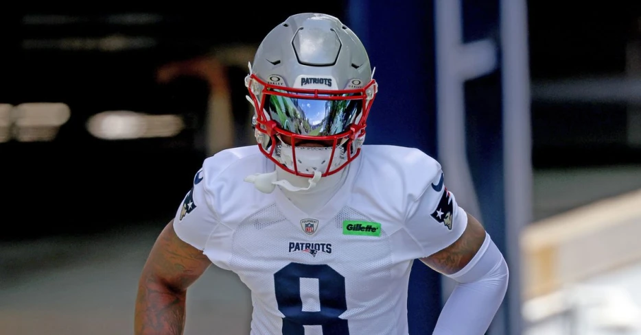 Stefon Diggs looking sharp in return to Patriots OTAs after absence, viral video
