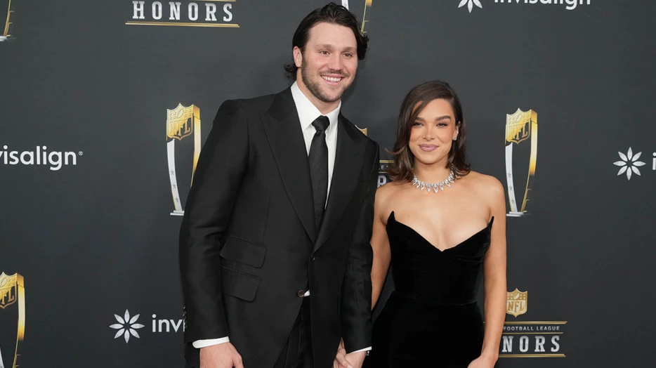 Bills’ Shane Buechele drops Josh Allen wedding photos