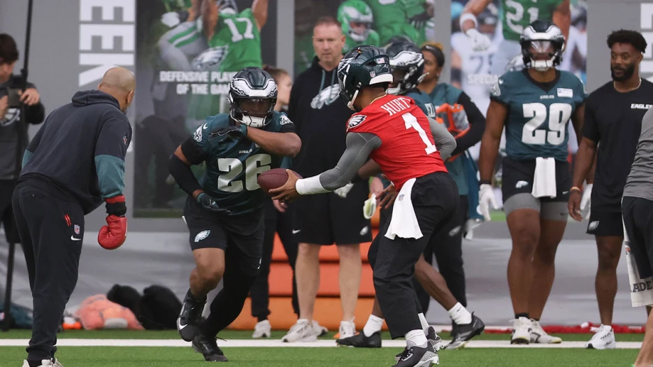 Eagles’ Saquon Barkley throws cold water on Madden curse