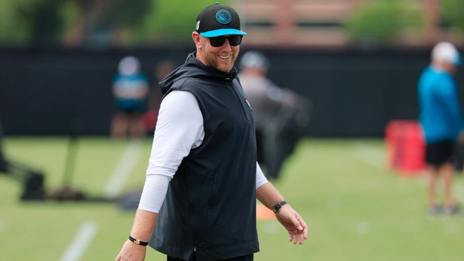 Jaguars add veteran reinforcements for OTAs