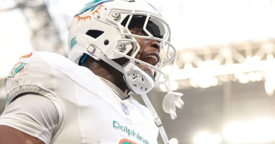 Jonnu Smith trade: ‘His dream team is the Dolphins’