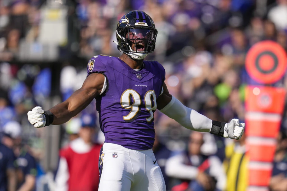 Ravens Open To Extending OLB Odafe Oweh; No Deal Imminent