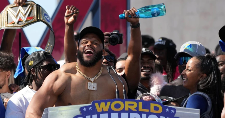 Are we about to get an Aaron Donald, Jared Verse workout video?
