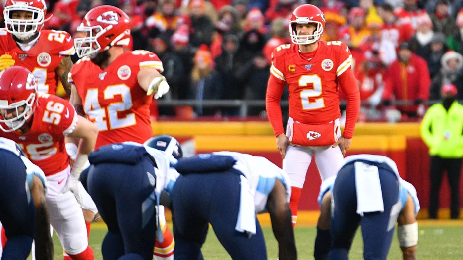 Former Chiefs’ icon signs one-day deal to retire with Kansas City