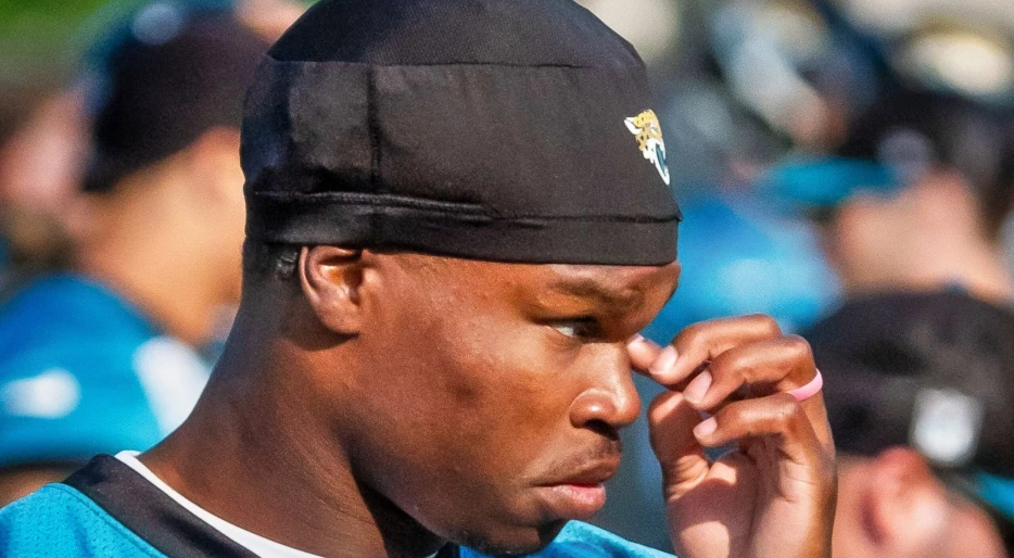 Lawyer Is Making An Important Offer To NFL Rookies After Travis Hunter’s Big Mistake
