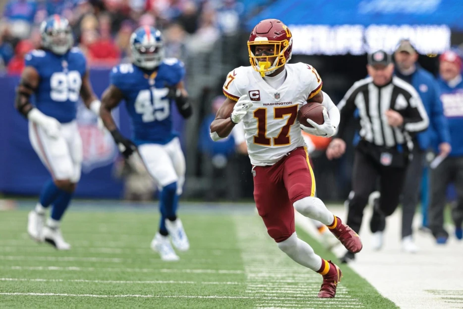 NFC Notes: Dallas Goedert, Terry McLaurin, Commanders, Cowboys, Eagles